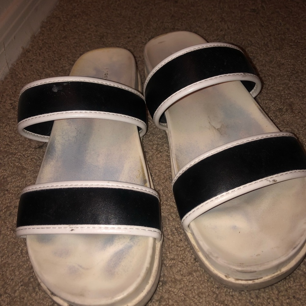 forever 21 black and white slides